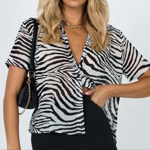 Princess Polly Zebra button down